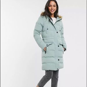 Puffer coat fur hood